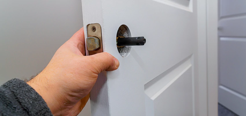 Nighttime Locksmith For Lock Repair in Edgewater, NJ